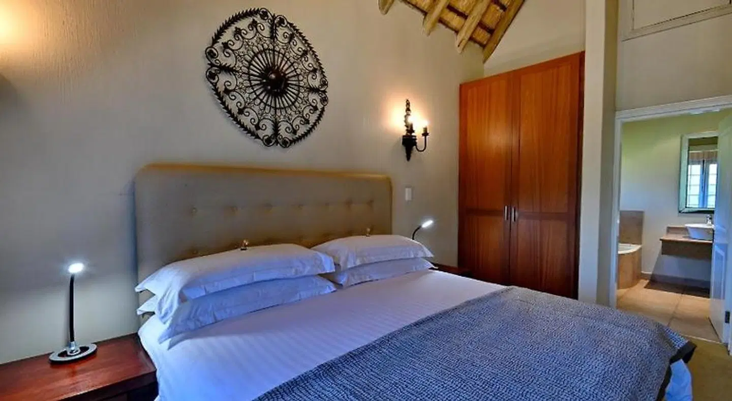 Champagne Castle Hotel ROOM_EXAMPLE