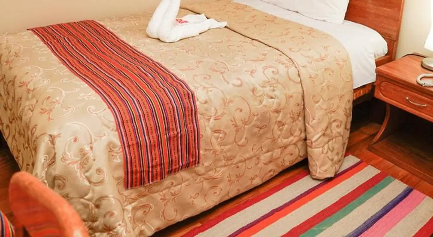 HOTEL MELANYS ROOM_EXAMPLE