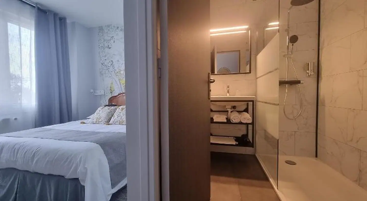 Logis Hôtel le Prieuré ROOM_EXAMPLE