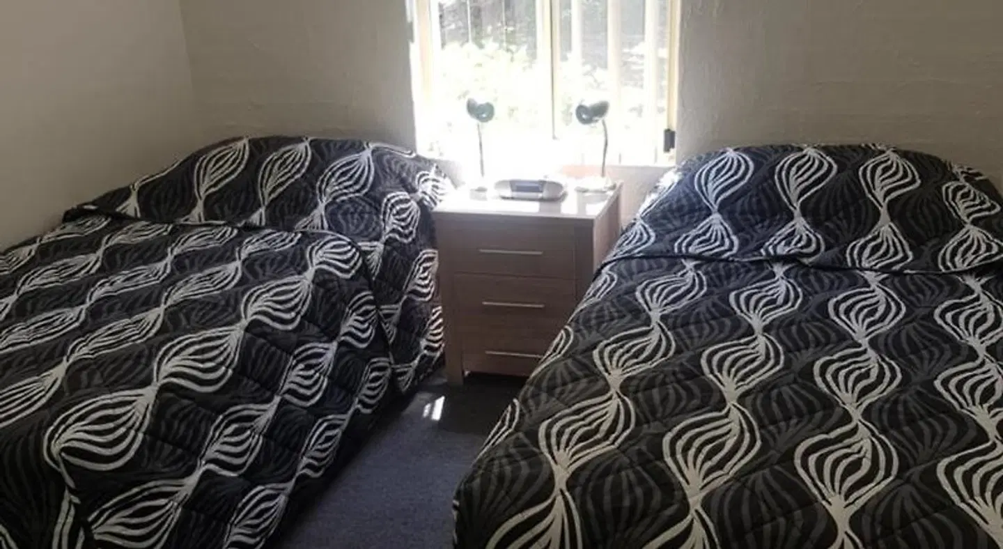 Bayview Apartments ROOM_EXAMPLE