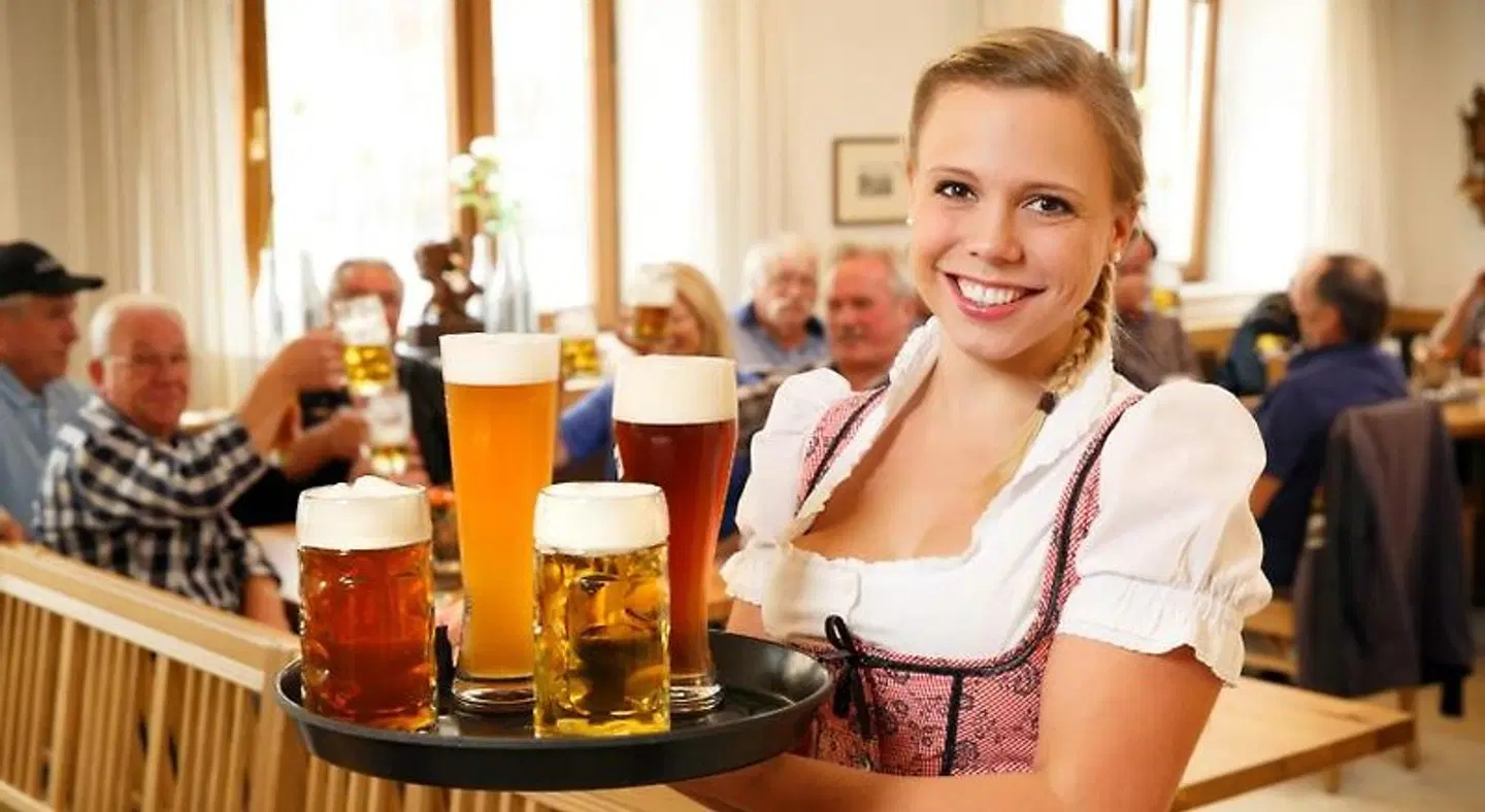 Gasthaus Schwan PEOPLE