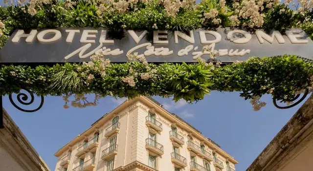 Vendome EXTERIOR