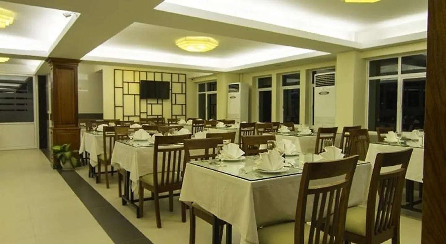 Rose Emerald Hotel Restaurant