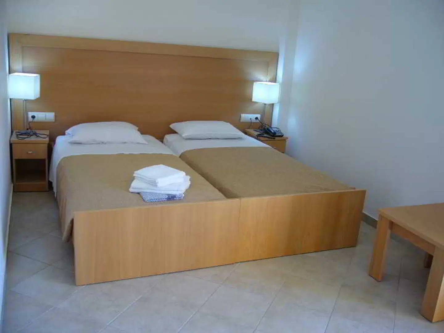 Golden Odyssey Hotel ROOM_EXAMPLE