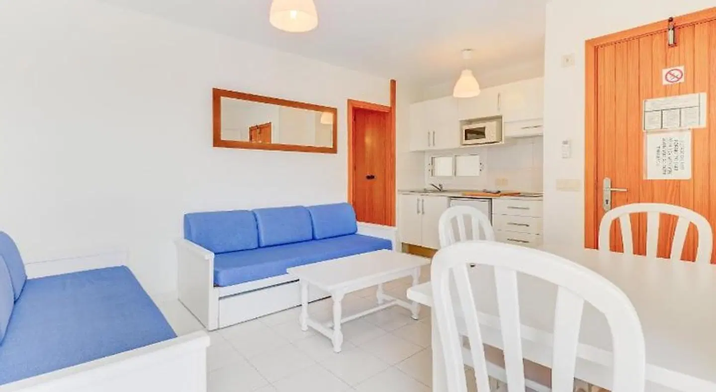 Apartamentos Llevant ROOM_EXAMPLE