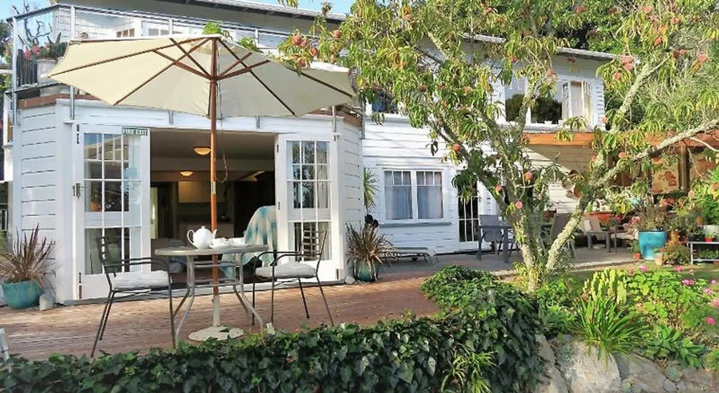 Ah House City B&B Nelson EXTERIOR