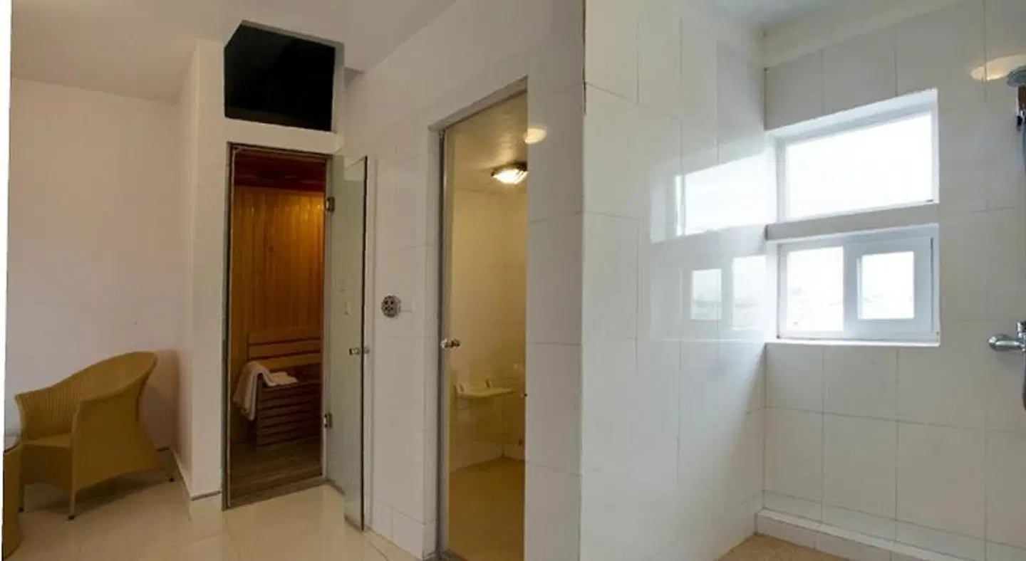Van Mieu 2 Hotel Badezimmer