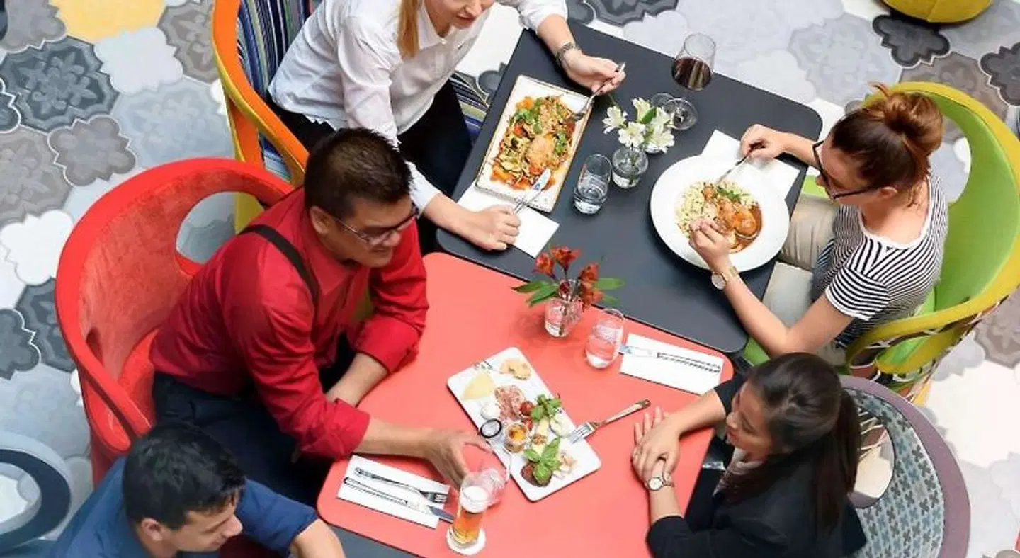 Novotel Wien Hauptbahnhof PEOPLE