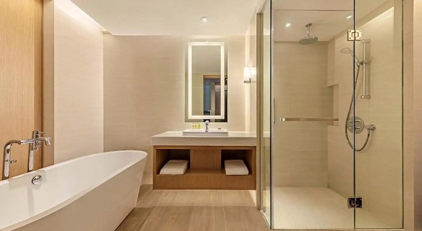 DoubleTree by Hilton Phuket Banthai Resort Badezimmer