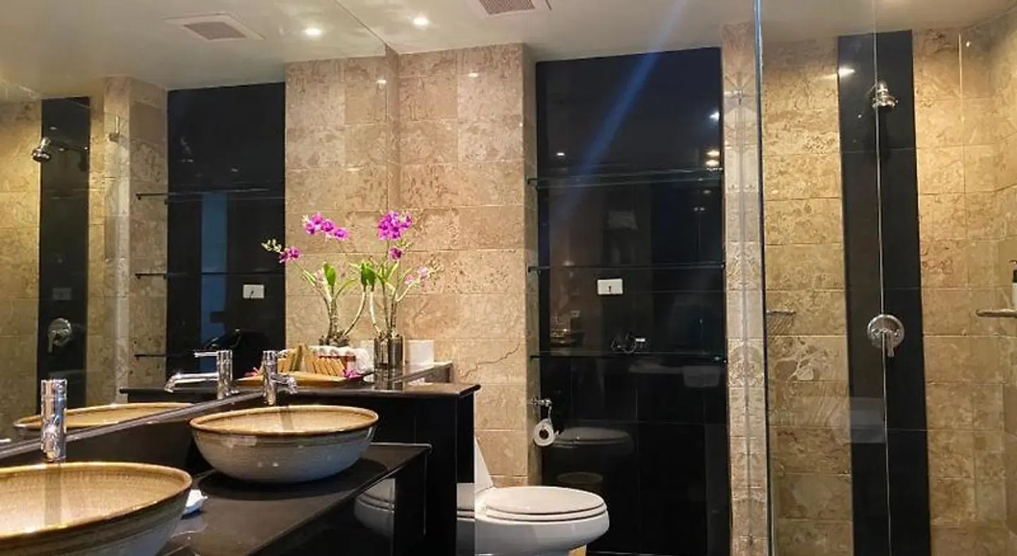 The Royal Paradise Hotel & Spa Badezimmer