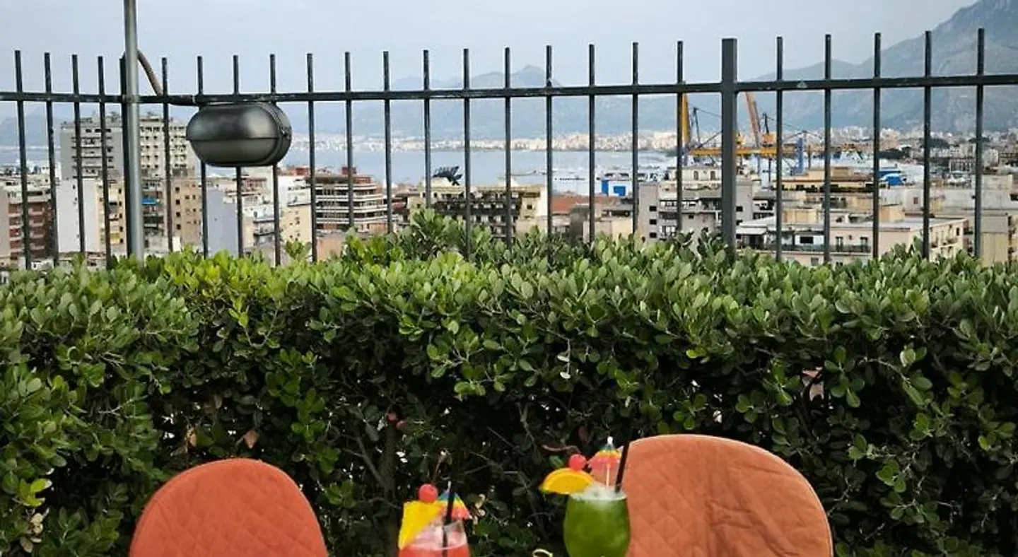 Astoria Palace Hotel Garten