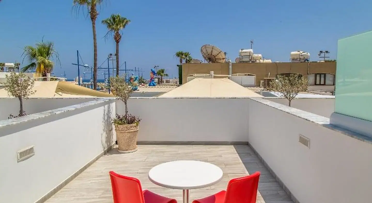 Blue Harbour Boutique Apartments Terrasse