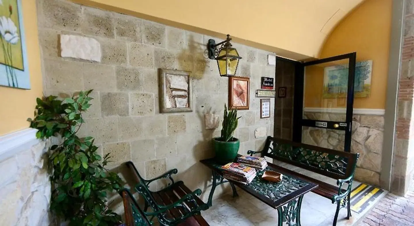 Amadeus ROOM_EXAMPLE