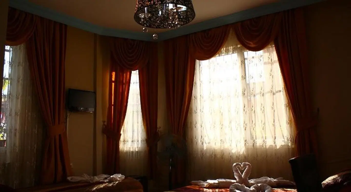 Ottoman Elegance HEALTH_BEAUTY