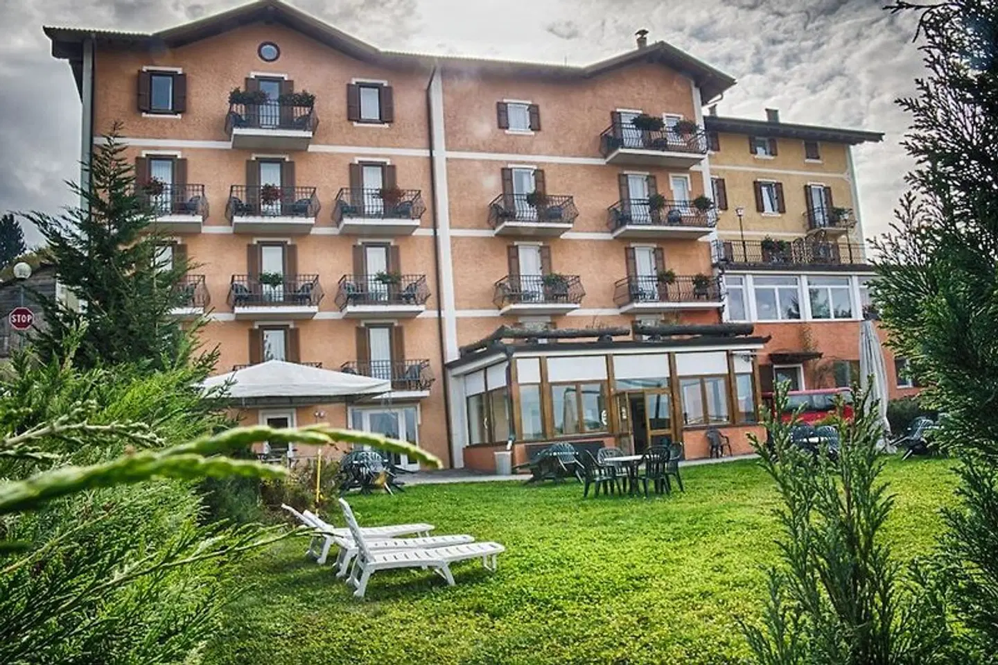 Wellness e Resort Stella Delle Alpi Garten