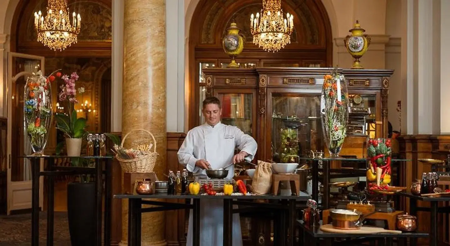 Fairmont Le Montreux Palace Bar