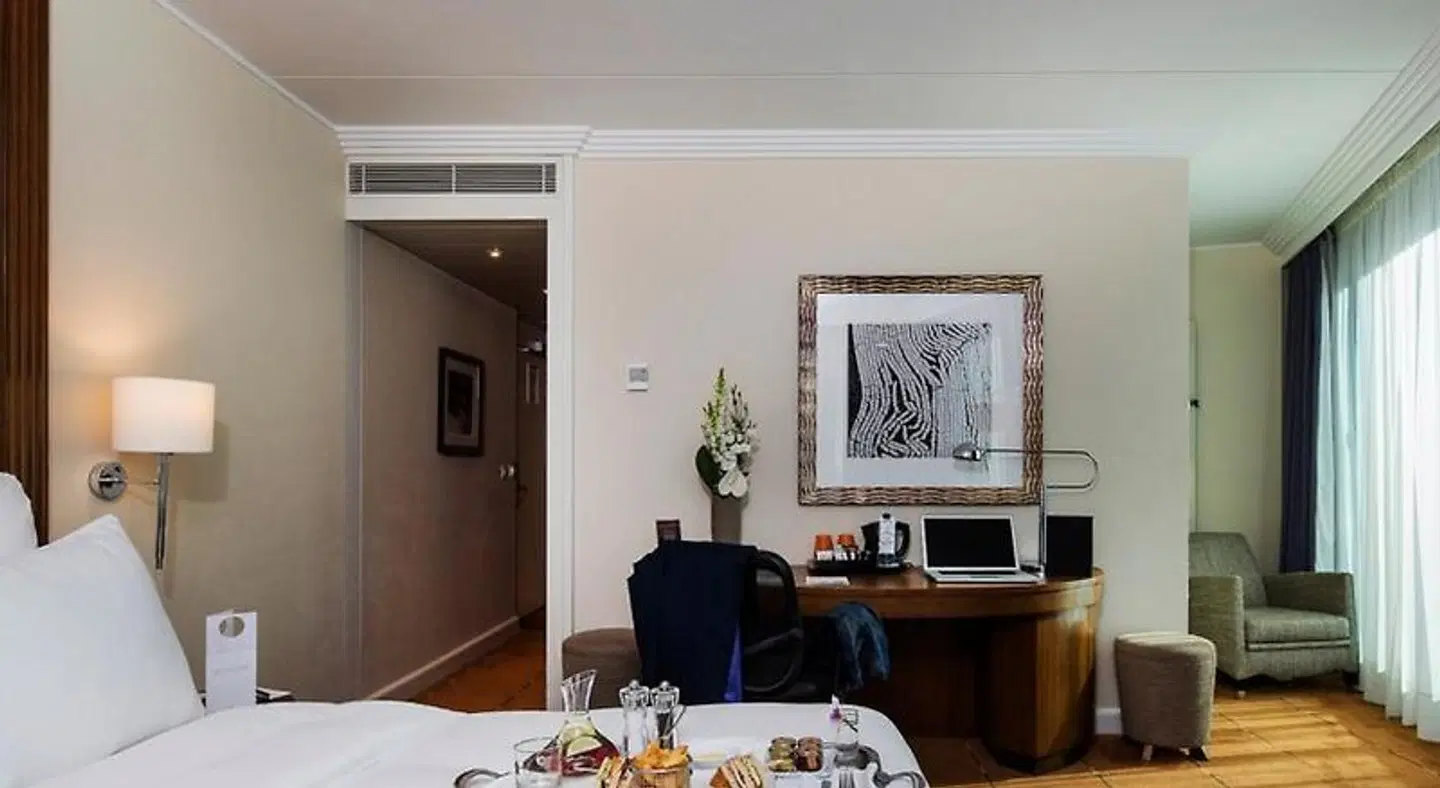 Warwick Geneva ROOM_EXAMPLE