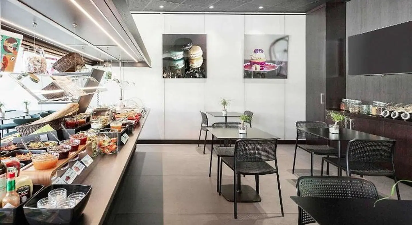 Novotel Suites Geneve Aeroport Hotel Restaurant