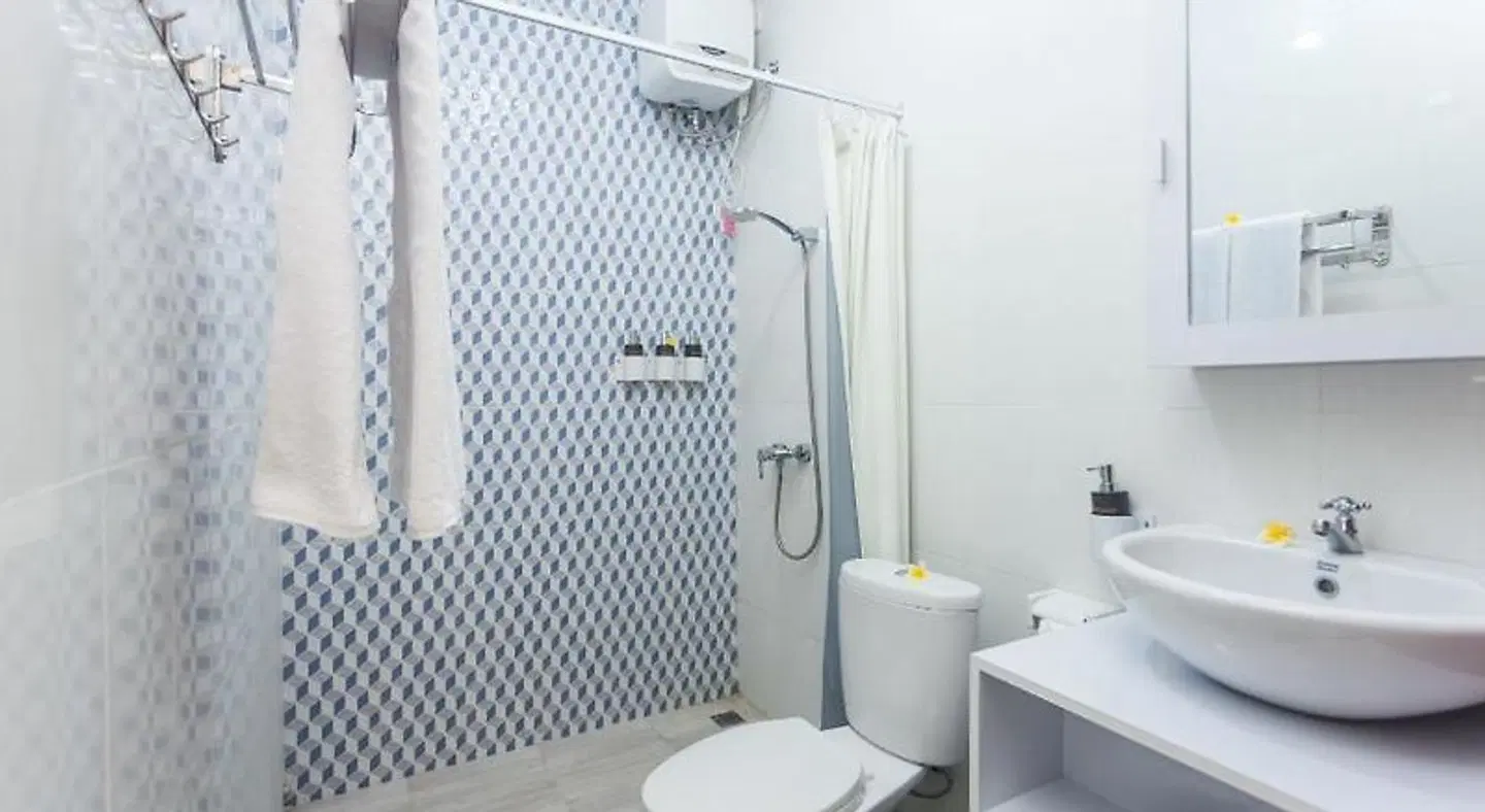 Kesari Glory Hotel Badezimmer