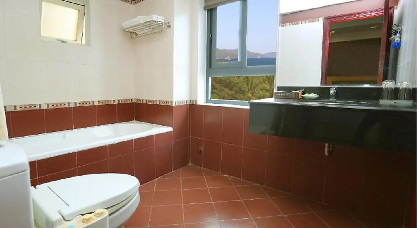 Phu Quy Hotel Badezimmer