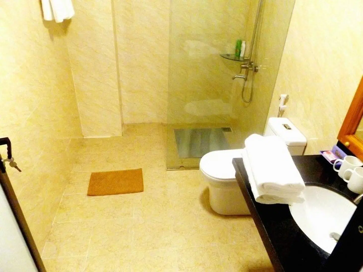 Riverside Homestay Badezimmer
