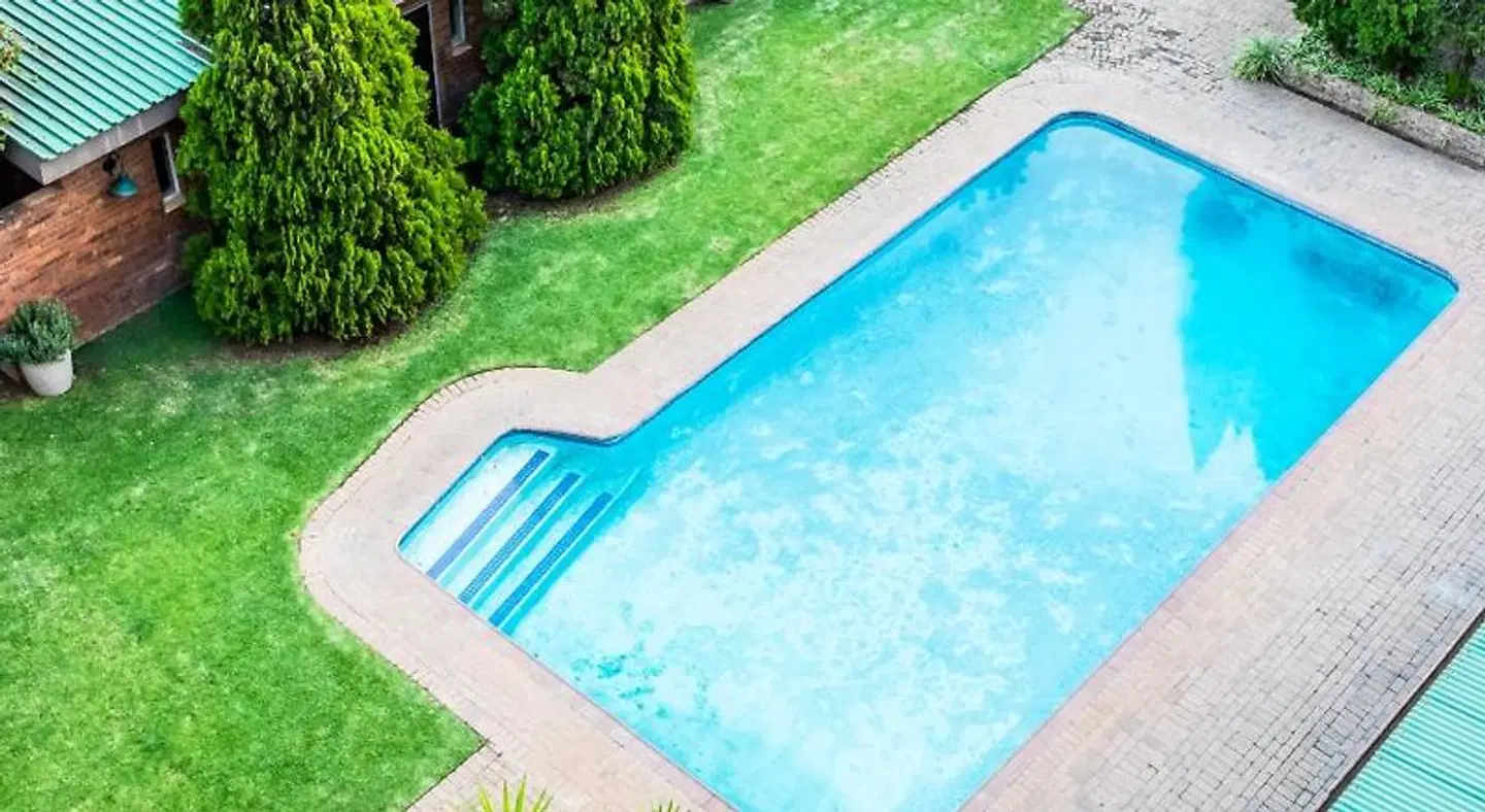 Elgro Hotel Potchefstroom OUTDOOR_POOL