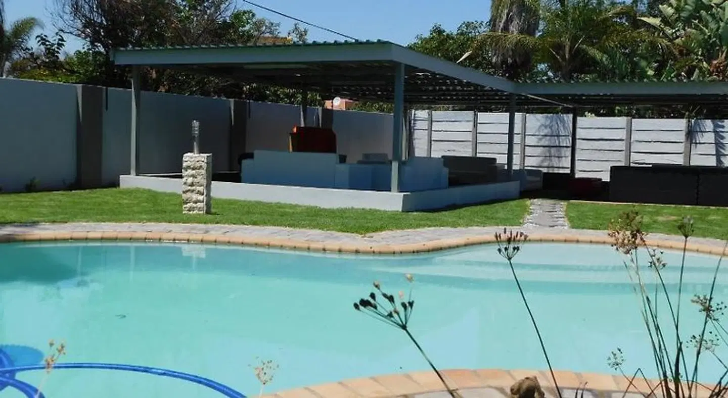 Savannah Guest House OUTDOOR_POOL