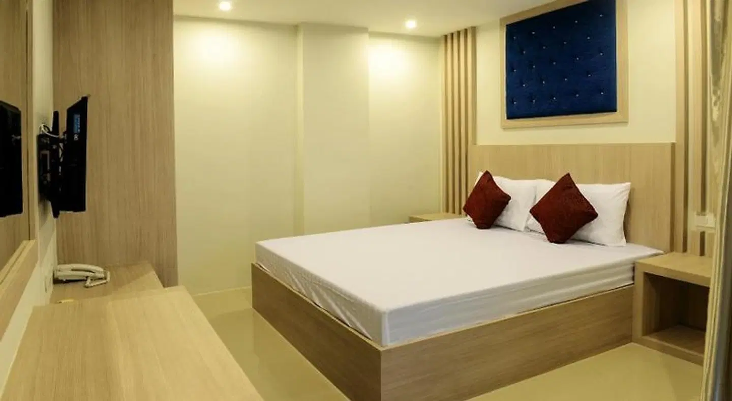 DB Plus 3 ROOM_EXAMPLE