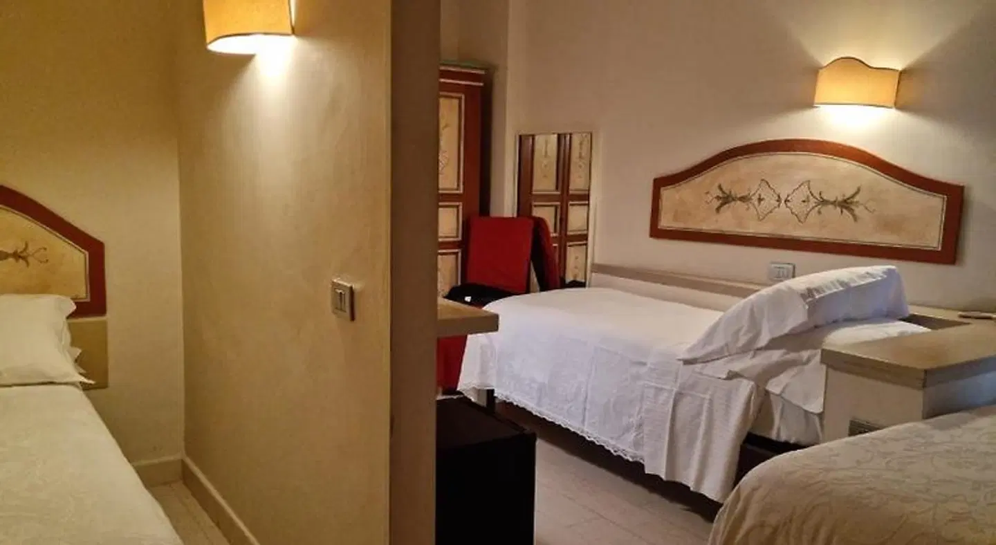 Virgilio ROOM_EXAMPLE