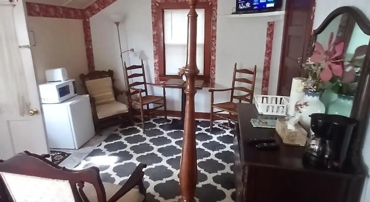 Sea Breeze Inn ROOM_EXAMPLE