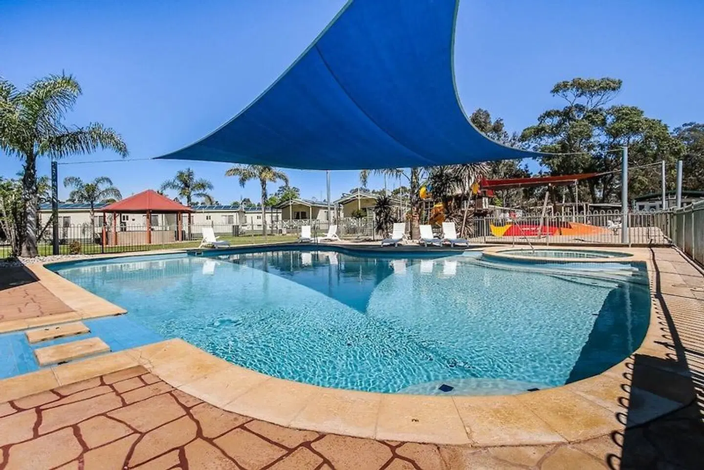 Paynesville Holiday Park OUTDOOR_POOL
