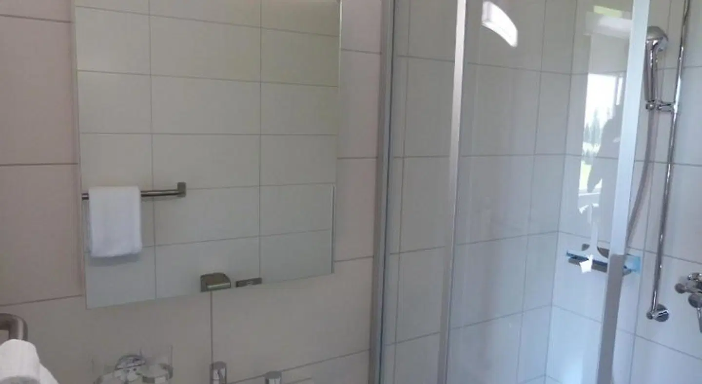 Omnium Sport Hotel Badezimmer