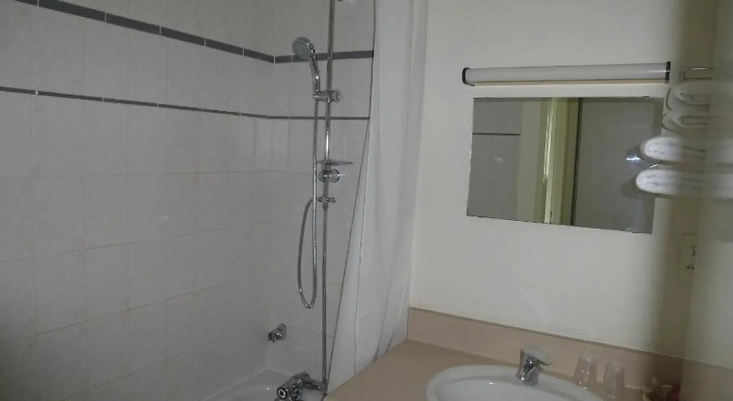 Best Hotel Hagondange Badezimmer