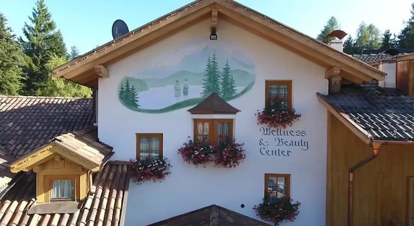 Waldheim EXTERIOR