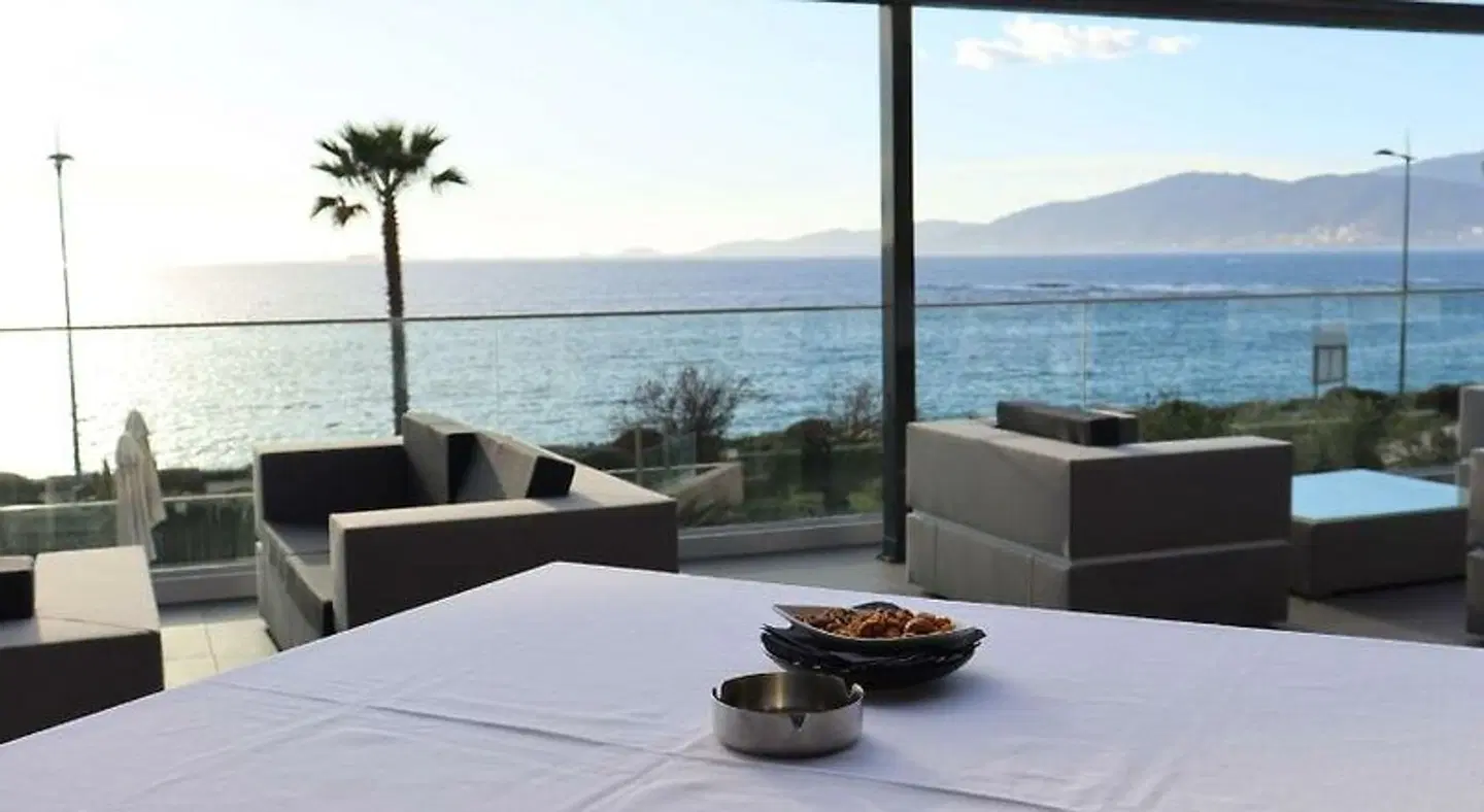 Radisson Blu Resort & Spa, Ajaccio Bay TERRACE