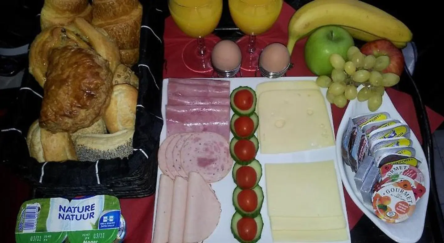 B&B Luxe Suites-1-2-3 SPORTS_AND_LEISURE