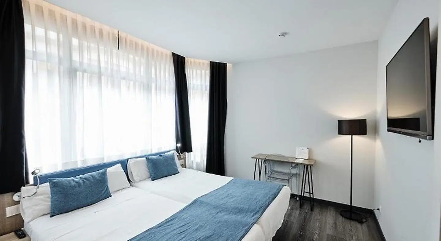 Lux Santiago ROOM_EXAMPLE