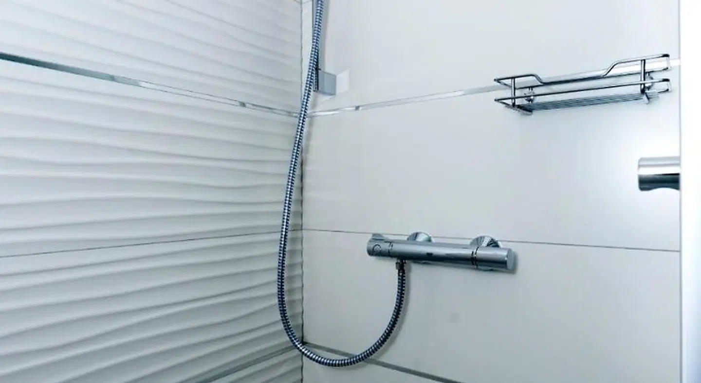 Peruzovic Rooms & Apartments BATHROOM