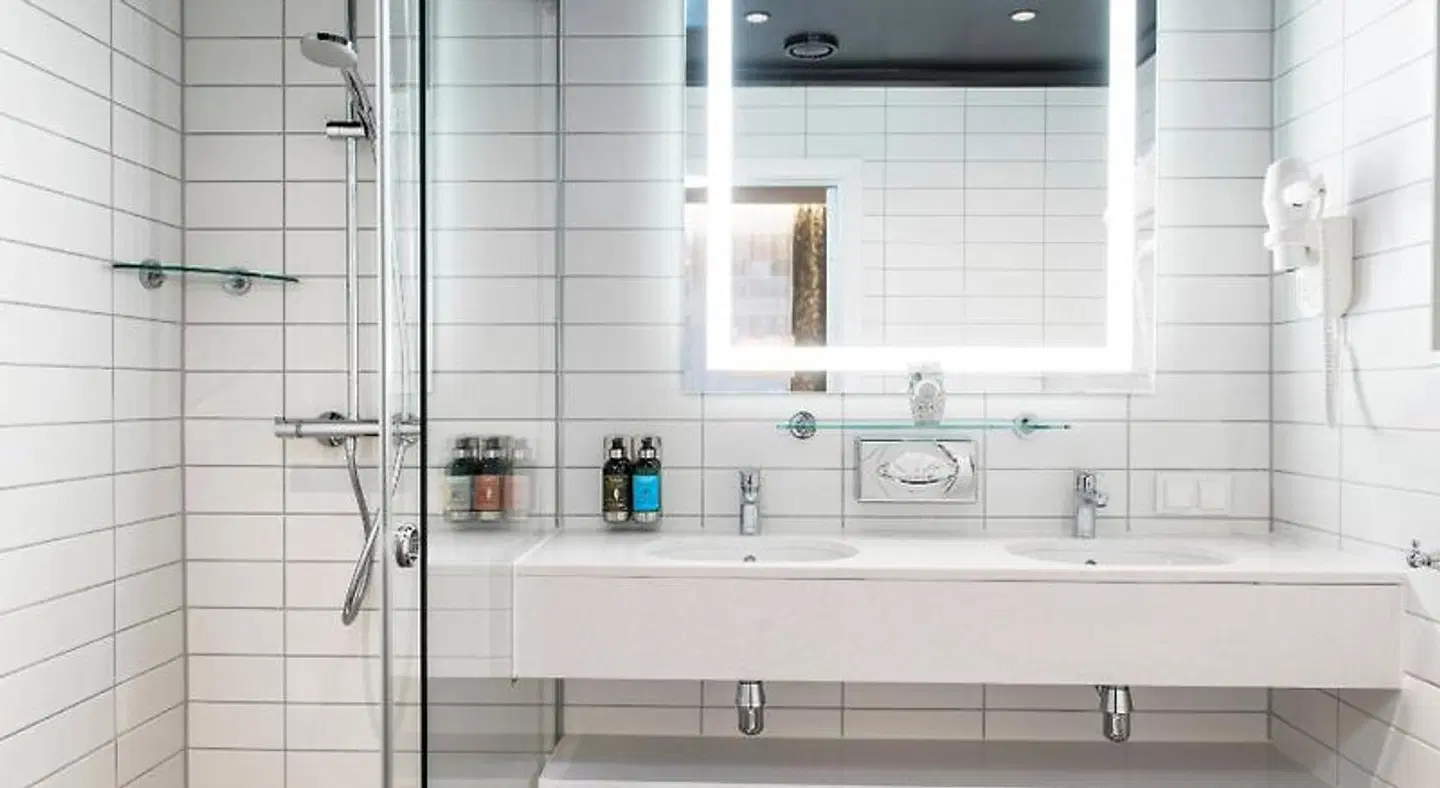 Bristol BATHROOM