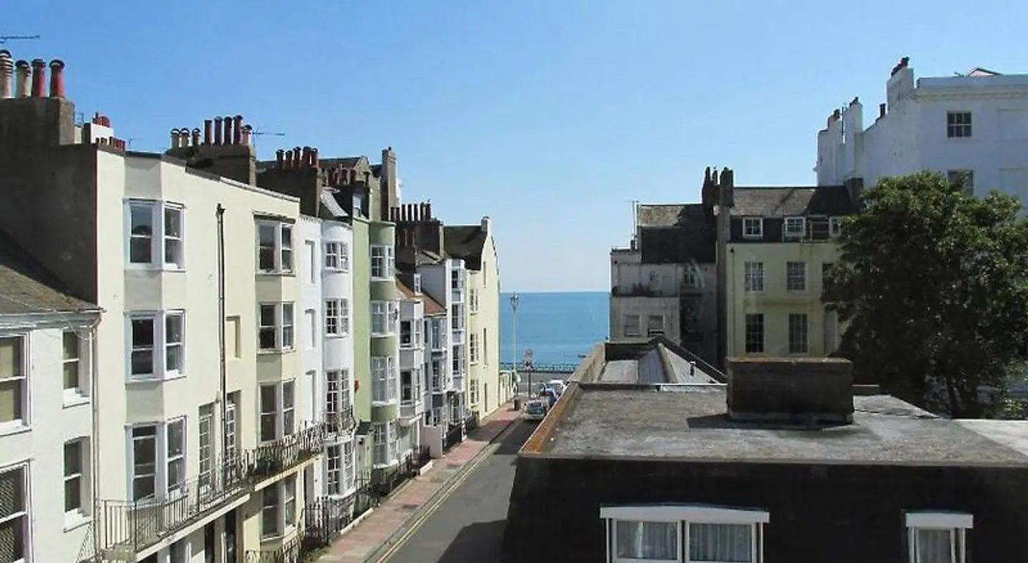 The White House EXTERIOR