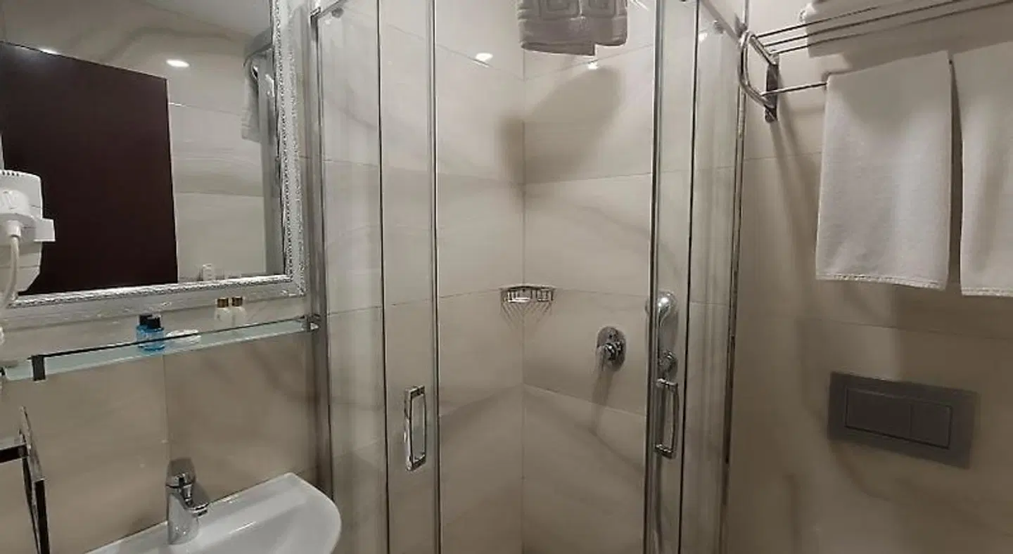 Golden Horn Sirkeci BATHROOM