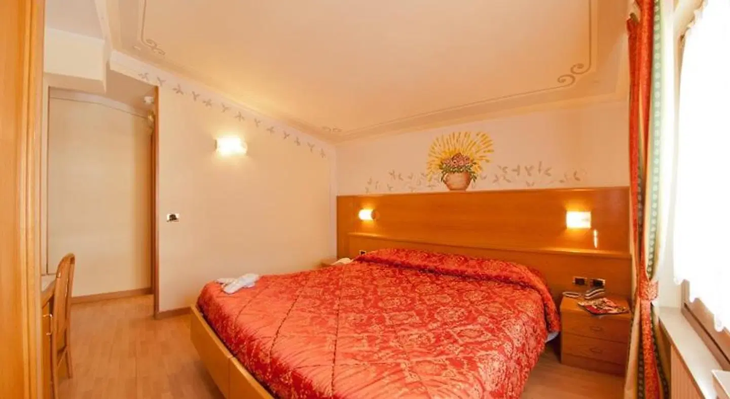 Hotel Cristallo ROOM_EXAMPLE