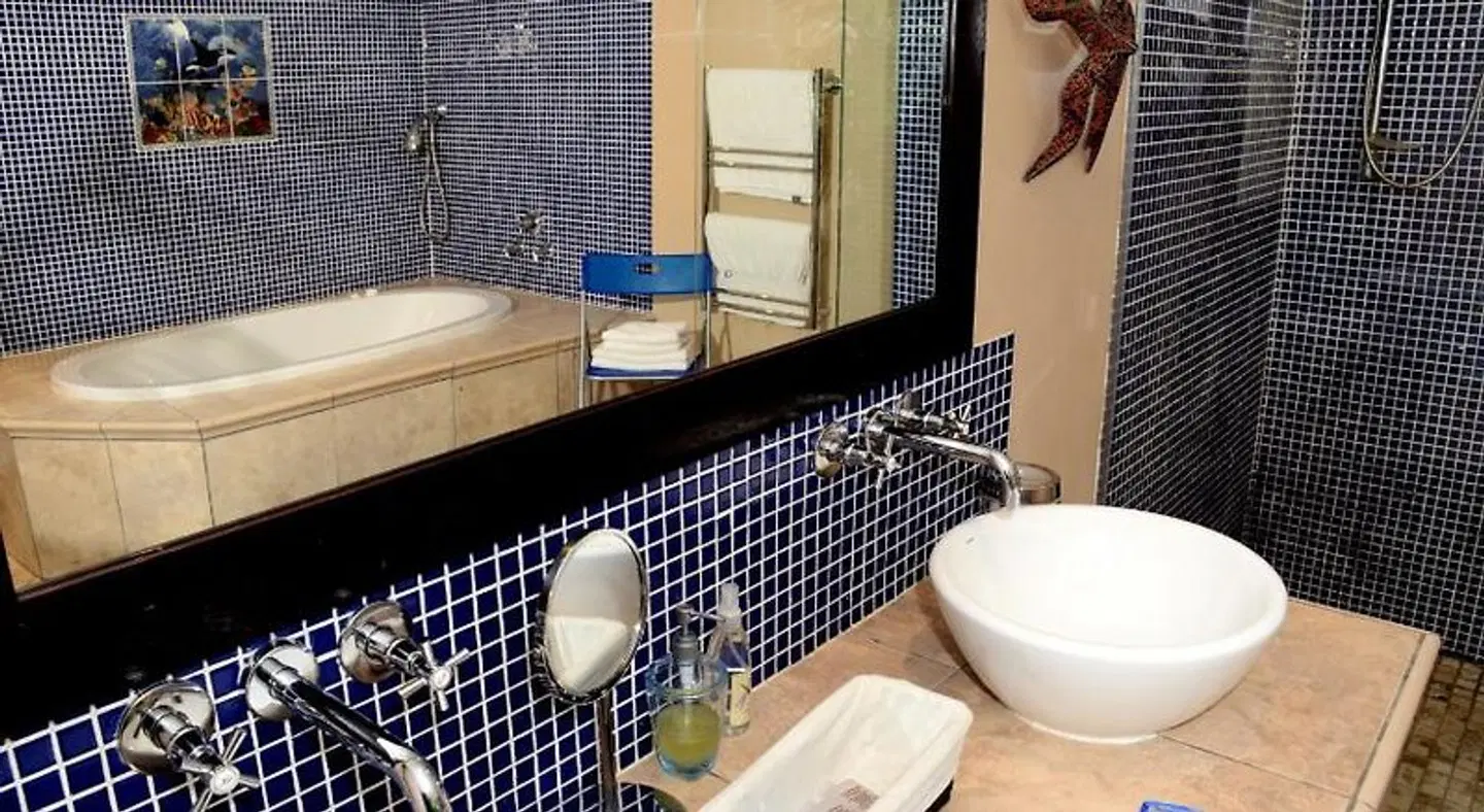 Kleinbosch Lodge BATHROOM