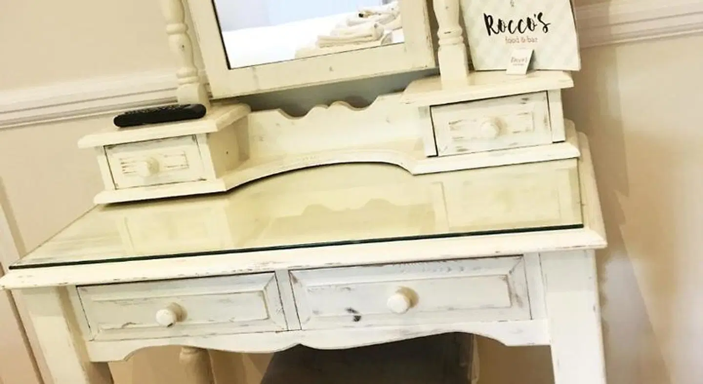 Gidea Park Hotel ROOM_EXAMPLE