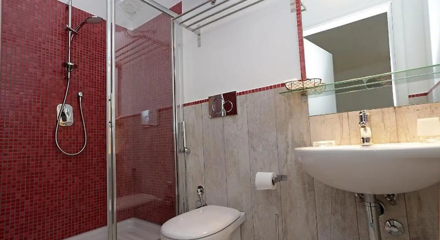 Houspitality Nero Bed & Breakfast BATHROOM