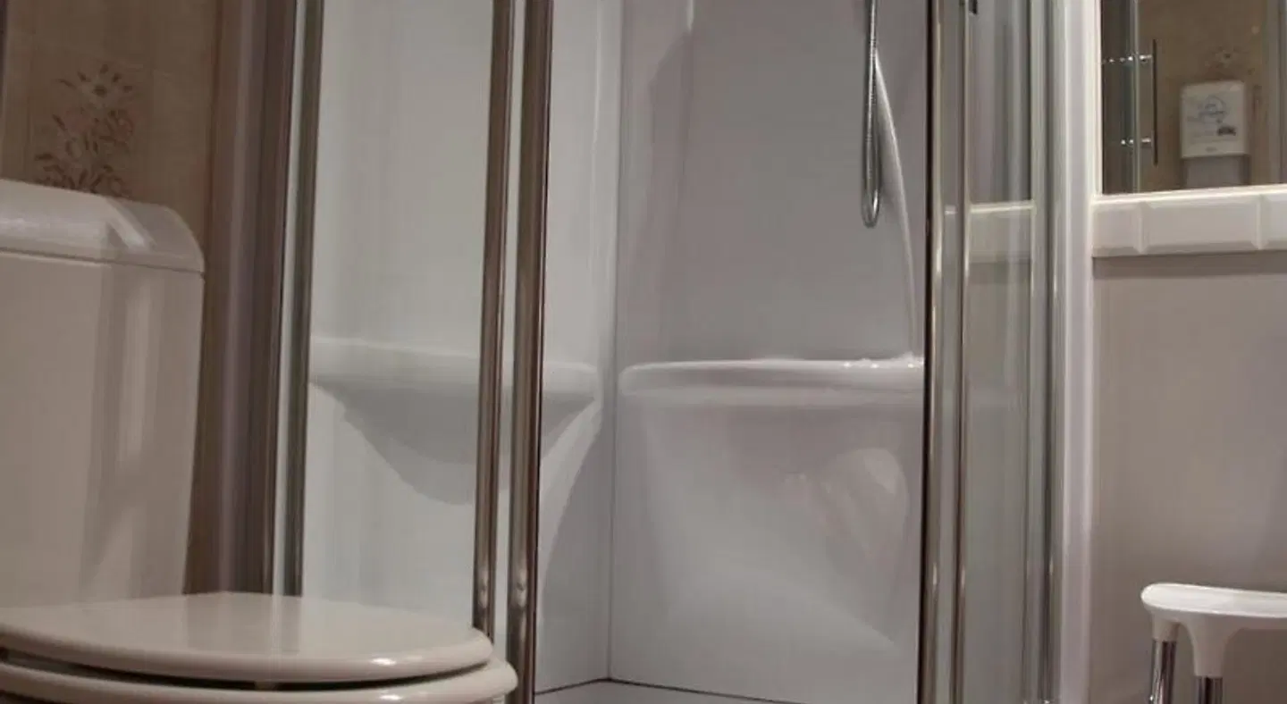 Hotel Menton Riviera BATHROOM