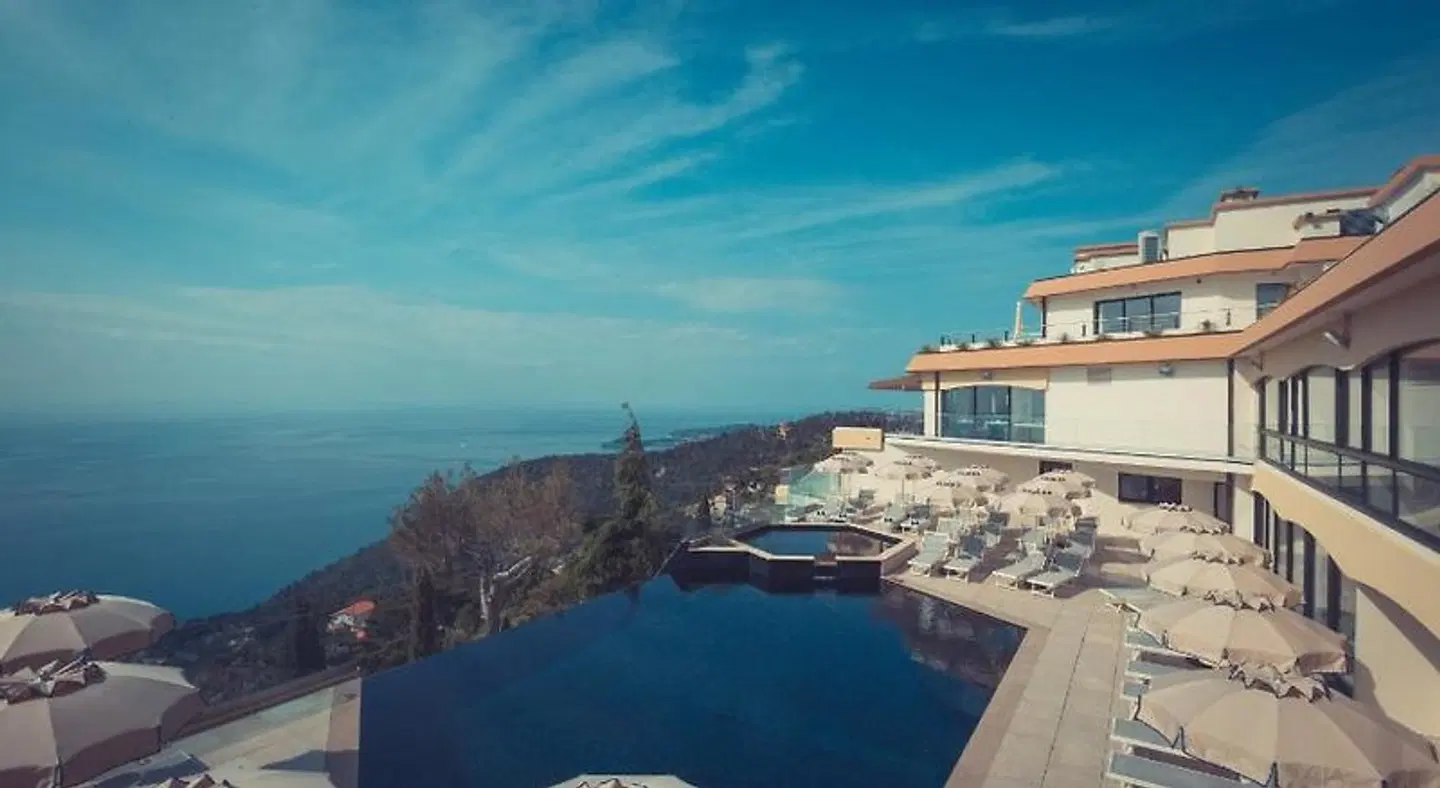 Les Terrasses D'Eze OUTDOOR_POOL