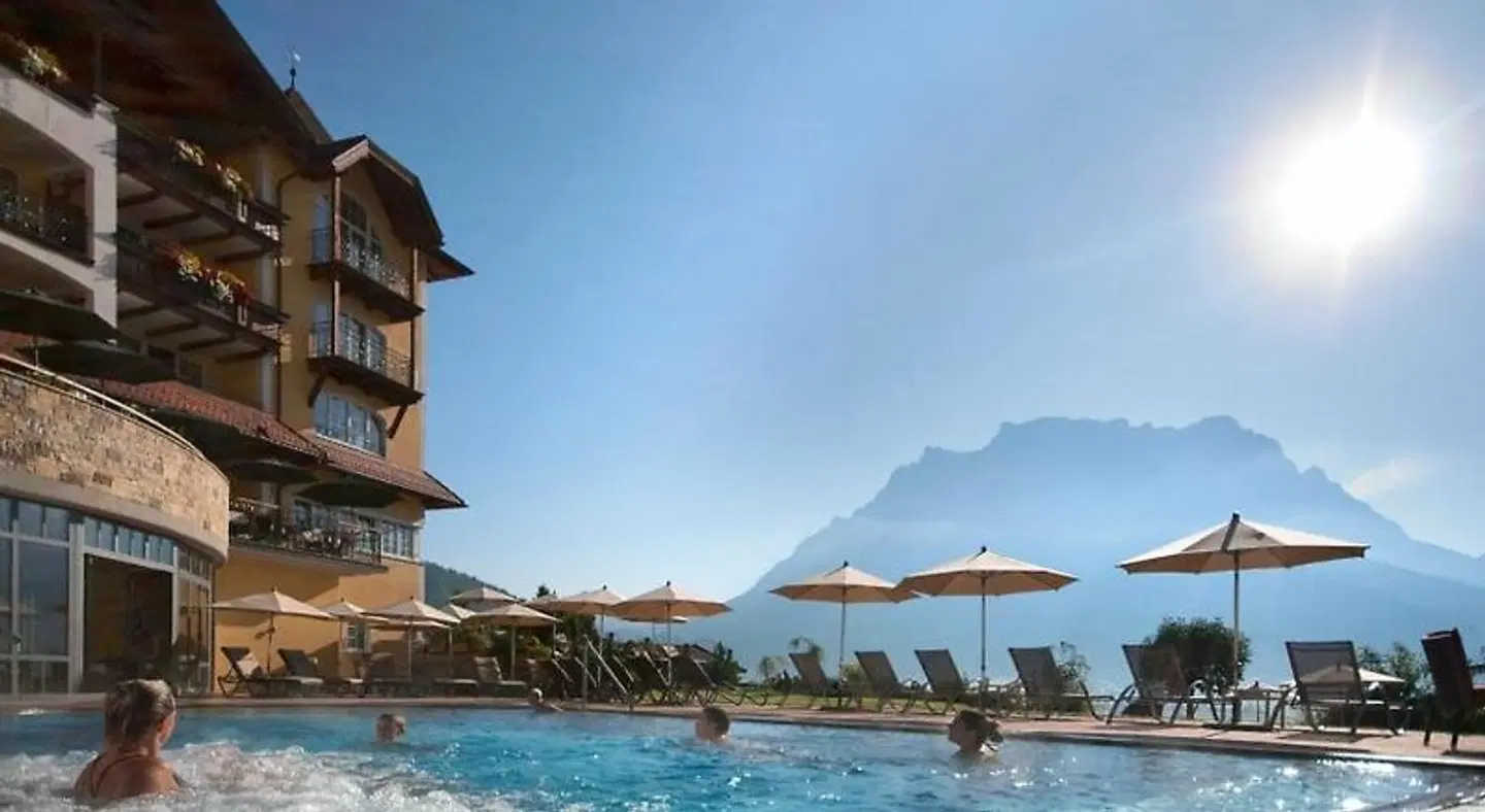 Hotel Post Lermoos OUTDOOR_POOL