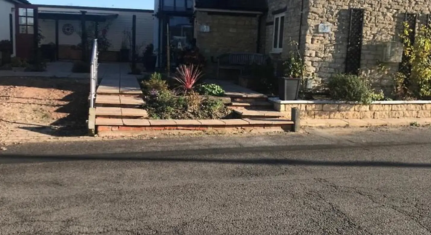 Silverstone Guest House TERRACE