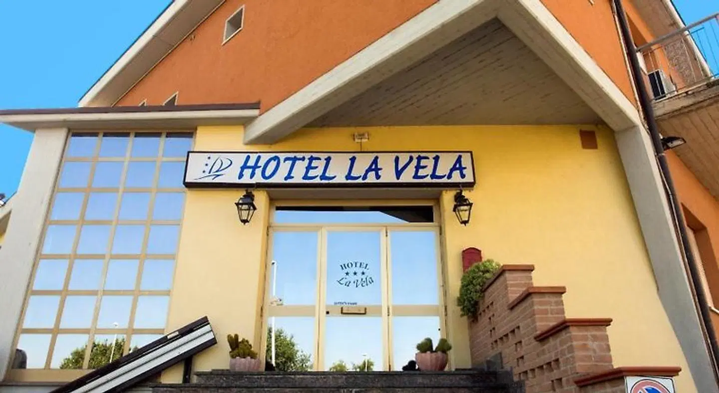 Hotel La Vela EXTERIOR